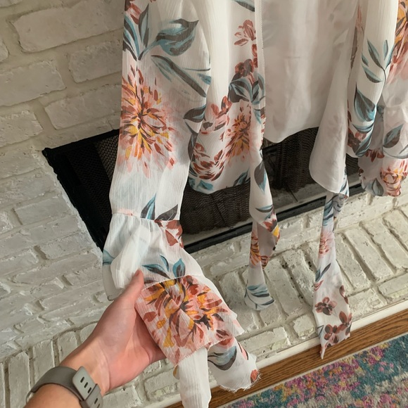 Tularosa front tie blouse - Picture 3 of 7